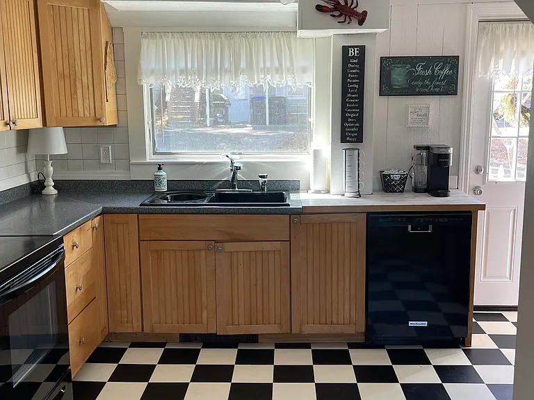 15 Seaview Ave — Photo 16