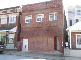 231 Longfellow St, Vandergrift, PA 15690