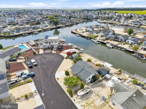 134 E Potomac Dr, Little Egg Harbor, NJ 08087