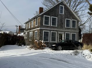 8 Tyler Ave, Branford, CT 06405