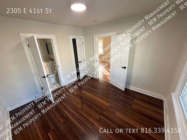 2305 E 41st St — Photo 2