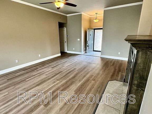 5th image of 1213 Hickory Creek Dr