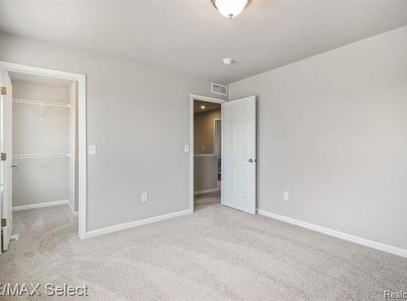 4th image of 9376 Sunrise Ln