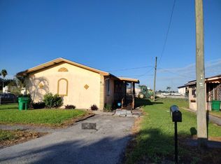 511 W Baines Ter, Pahokee, FL 33476