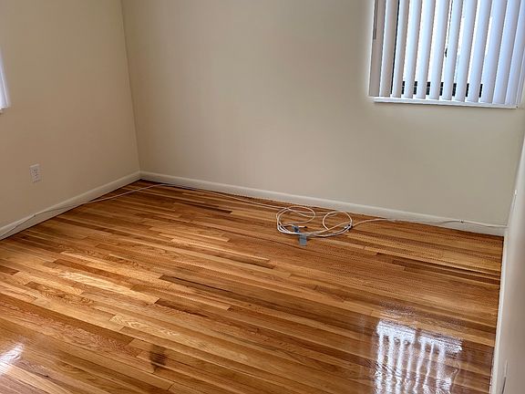 4th image of 200 Central St APT 5