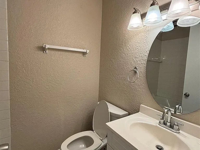 409 Bellmar Ln — Photo 11
