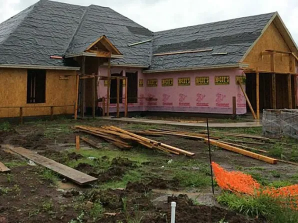 1013 Cardinal Ct, Richwood, TX 77566