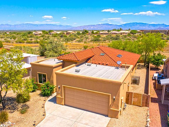 2nd image of 10425 E Observatory Dr