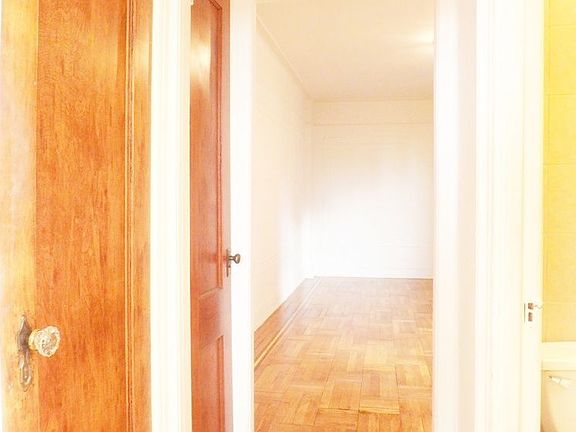 4th image of 3083 29th St APT E1