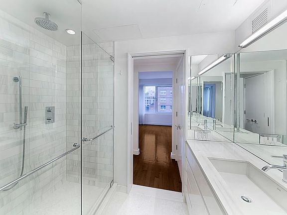 5th image of 14 W 14th St Penthouse A