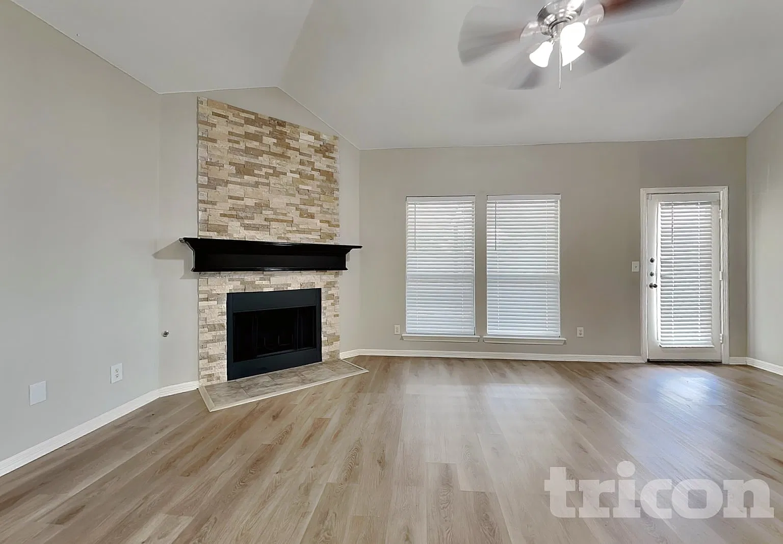 511 Wolf Dr Forney TX — Photo 2