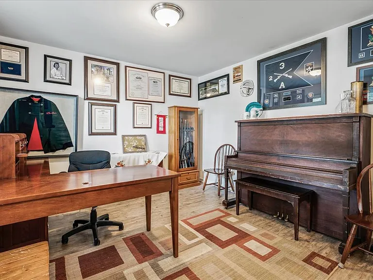 4 Gardenia Dr — Photo 4