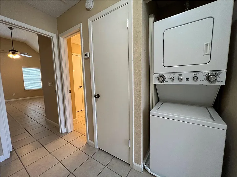 2808 Grants Lake Blvd #304 — Photo 6