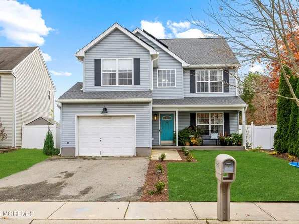 64 Dolphin Circle E, Bayville, NJ 08721