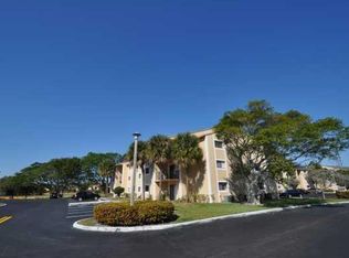 350 Palm Way #207, Hollywood, FL 33025