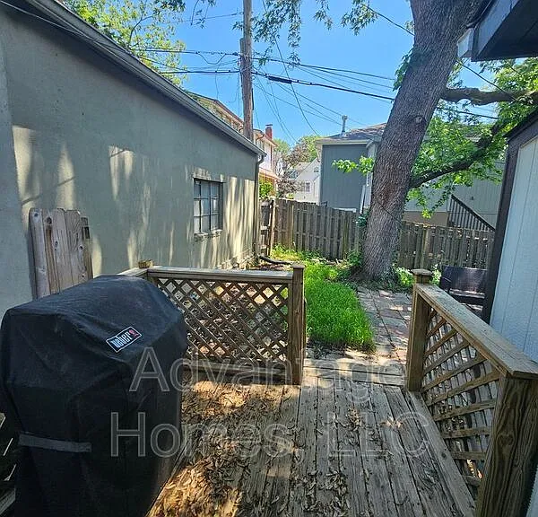 4619 Bell St — Photo 27