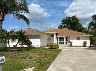 835 Barker St, Sebastian, FL 32958
