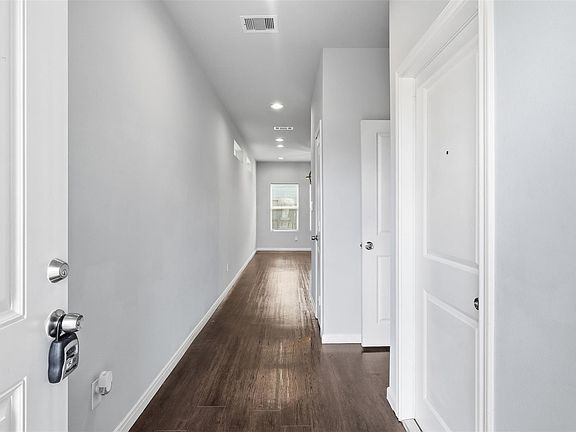 2nd image of 4937 Ambient Dr