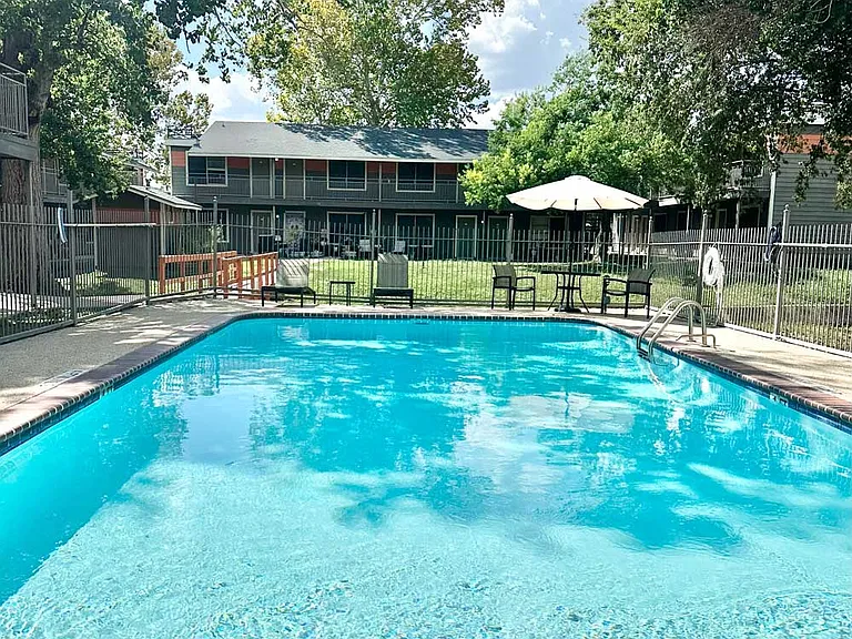 4227 Sun Gate St — Photo 4
