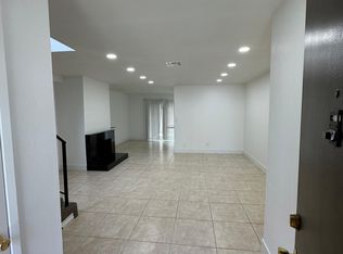 (Undisclosed Address), North Hollywood, CA 91602