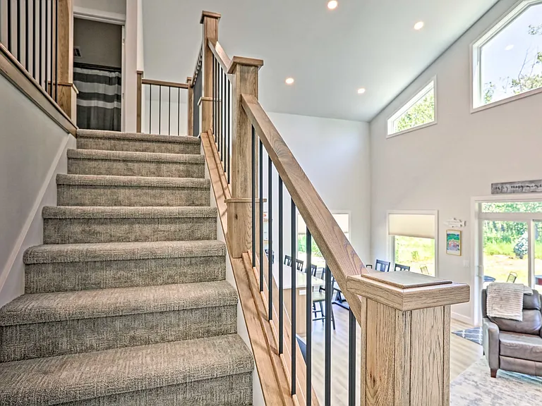 22 Kent Ln — Photo 16