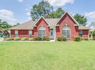 14081 Oakview Cir, Ocean Springs, MS 39565