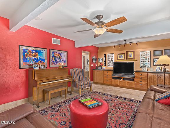 4th image of 1601 W Placita Malaga