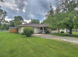 1762 S Sandy Pl, Decatur, IL 62521