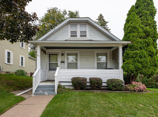 1971 Hale St, Dubuque, IA 52001