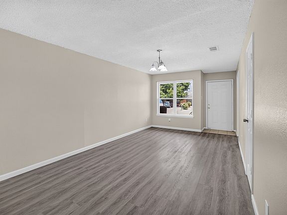 3rd image of 1128 Pleasant Valley Ln #1128