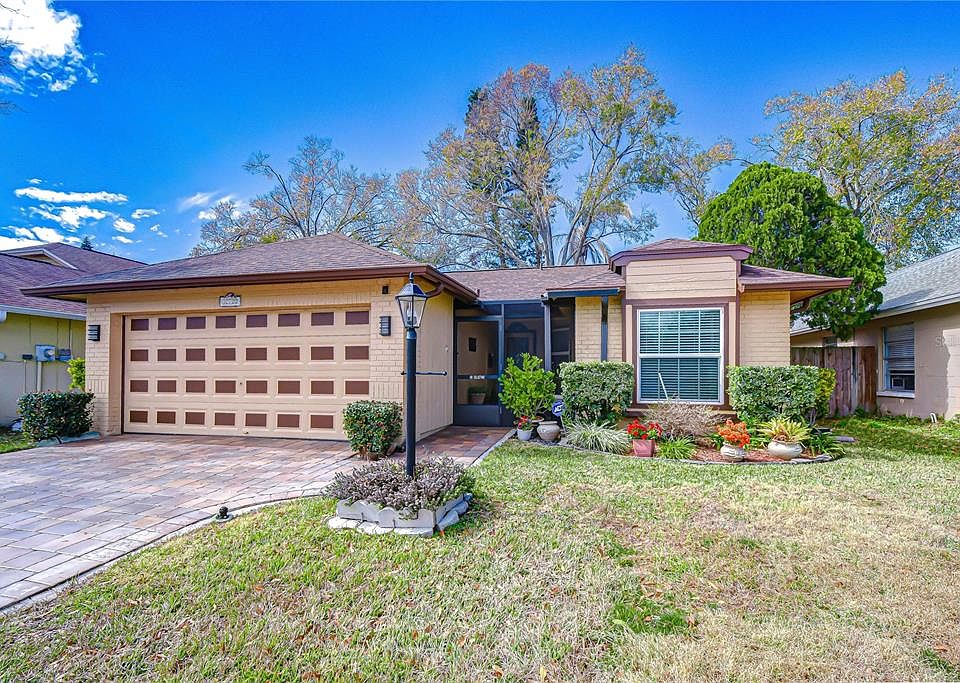 1st image of 12722 DUNHILL DRIVE