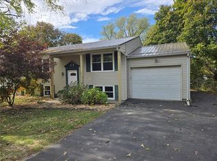 27 Lynaugh Rd, Victor, NY 14564