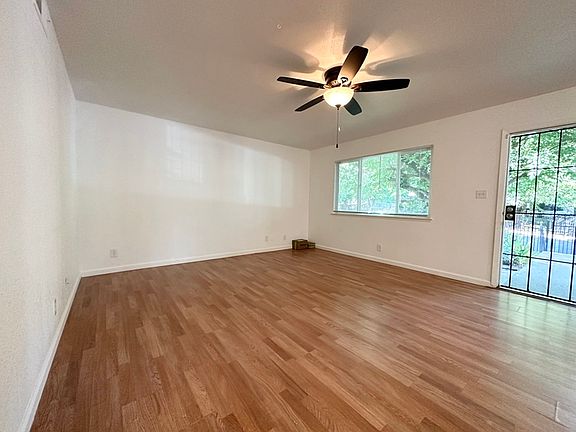 3rd image of 2008 Benita Dr Unit 1