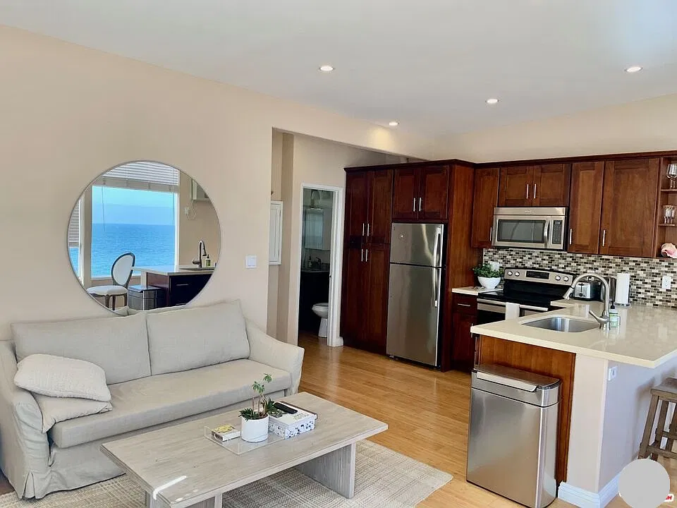 1 bed, 950 sqft, $6,000 — Photo 2