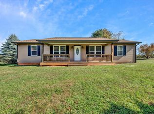 1038 Capital Hill Rd, Moneta, VA 24121