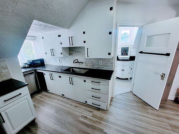 5th image of 324 L St #C