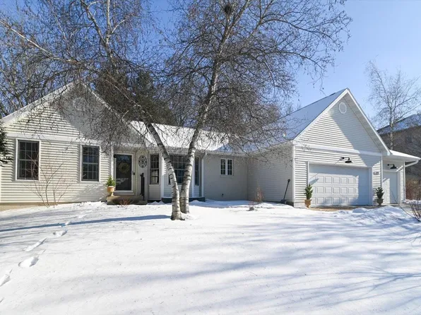 1275 McMahon Dr, Sun Prairie, WI 53590