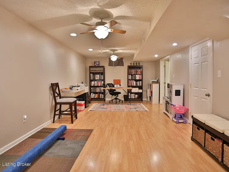 11900 Anoka Ct — Photo 20