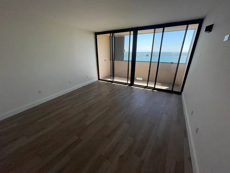 5200 N Flagler Dr #2004 — Photo 16