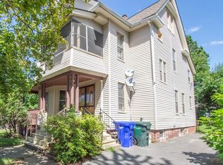 15 Dresden St, Springfield, MA 01109