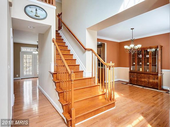 2 Story Foyer