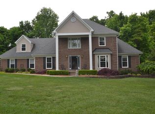 4010 Maple Hurst Dr, Crestwood, KY 40014