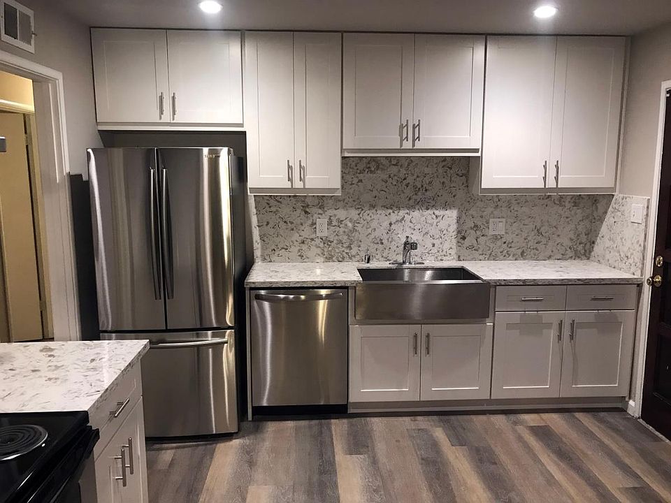 1st image of 2590 Gloria Way