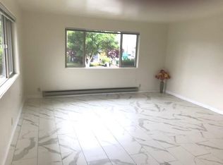 203 3rd Ave S APT 10, Edmonds, WA 98020