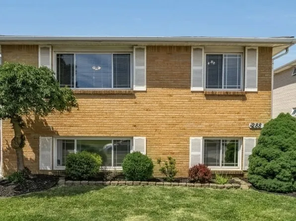 288 Meadowlawn Rd, Cheektowaga, NY 14225