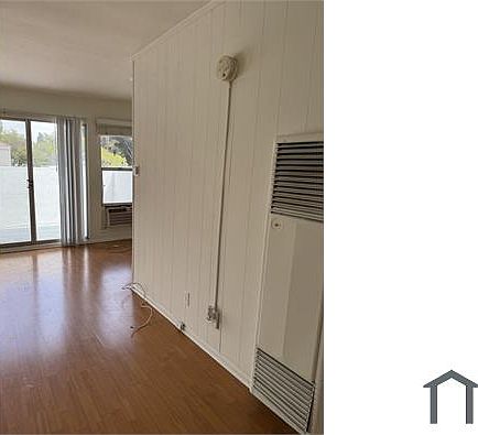4th image of 473 S Fairfax Ave #473-1-2