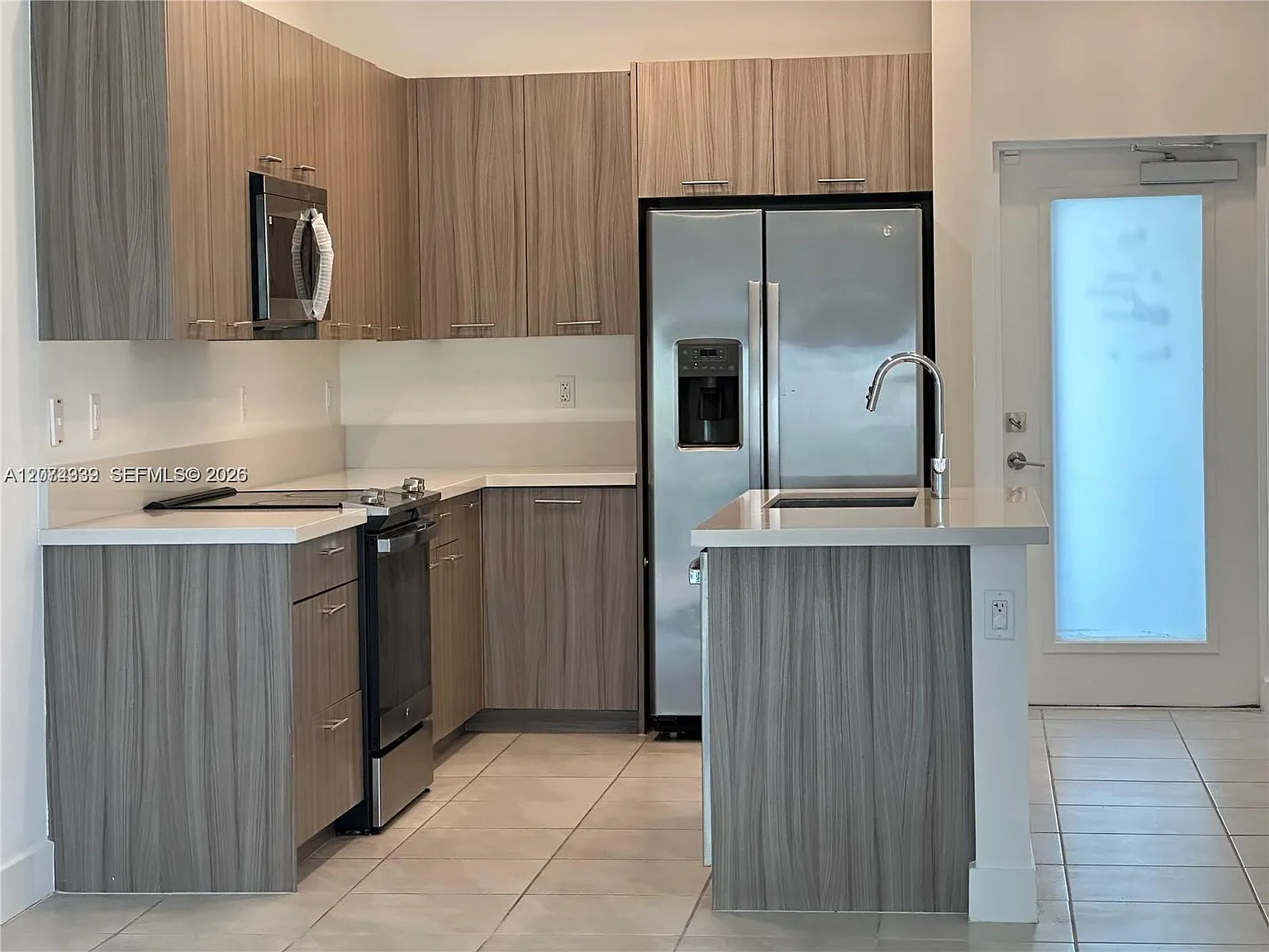 Downtown Doral South Phas — Photo 4
