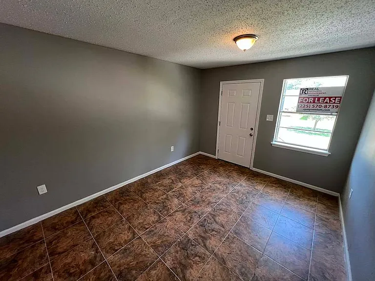 5057 Baker Blvd — Photo 5