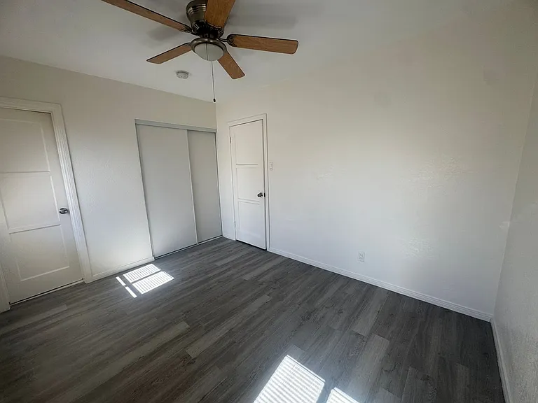 LA 798 - Carson Villa — Photo 10