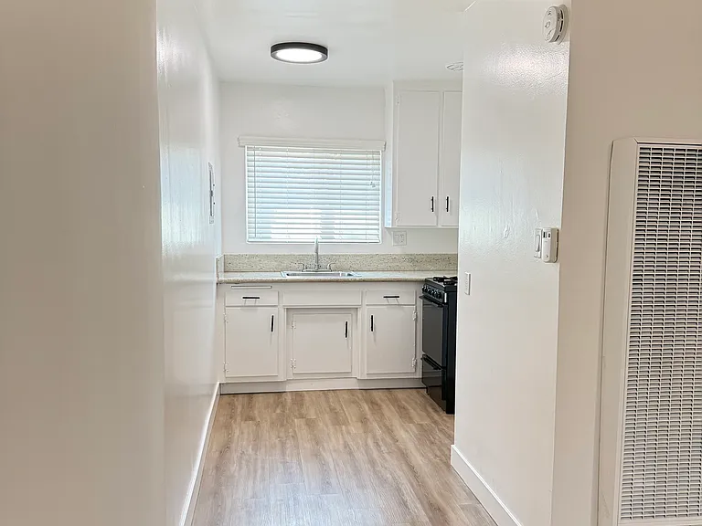 Sun Rose Villas — Photo 23